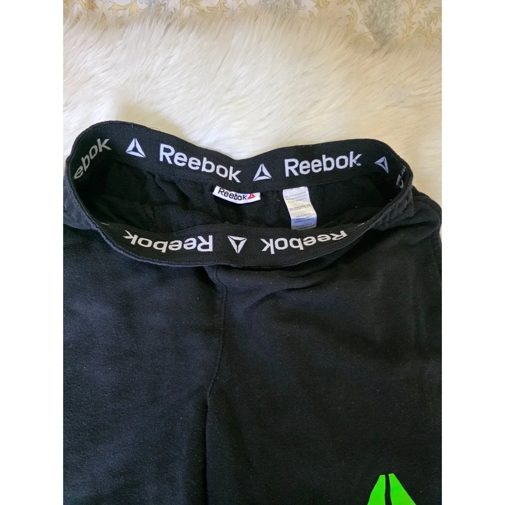 Reebok Boys XXL 18 Black Athletic Sweat Shorts Green Logo Elastic Waist